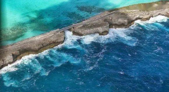 深邃壮阔的大海，探索无尽的海洋奇观