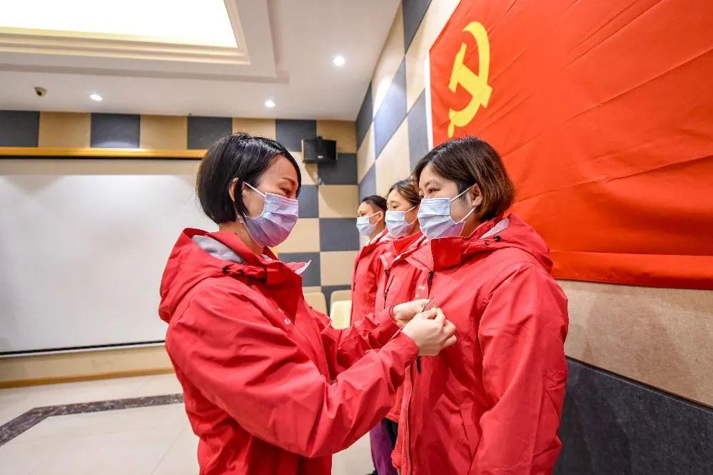 疫情面前，我对党的认识更加深刻