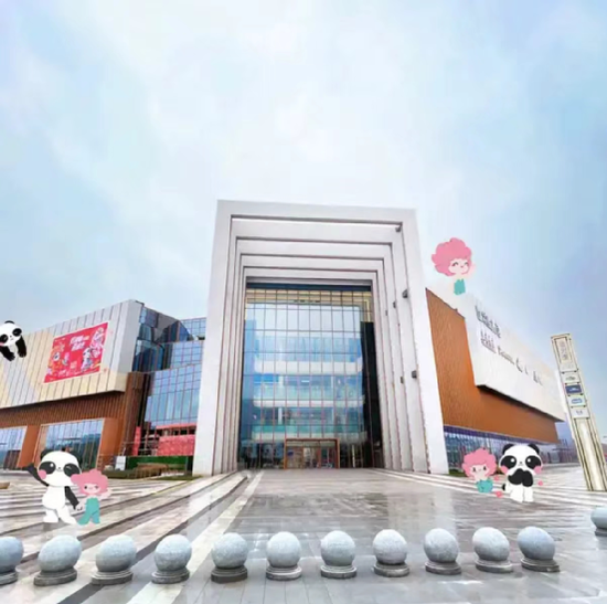 长春疫情下的商场关闭与城市的静默时刻