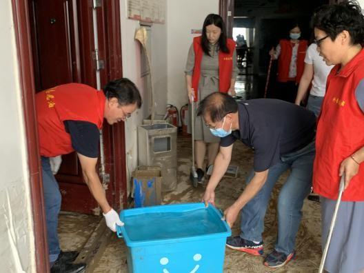 郑州疫情防控发布会时间，共克时艰，坚守阵地时刻