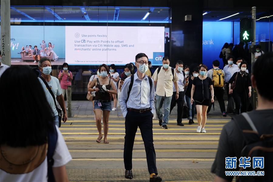 香港应对疫情新挑战，防疫措施收紧