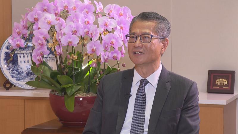 香港疫情防控措施，策略、执行与成效分析