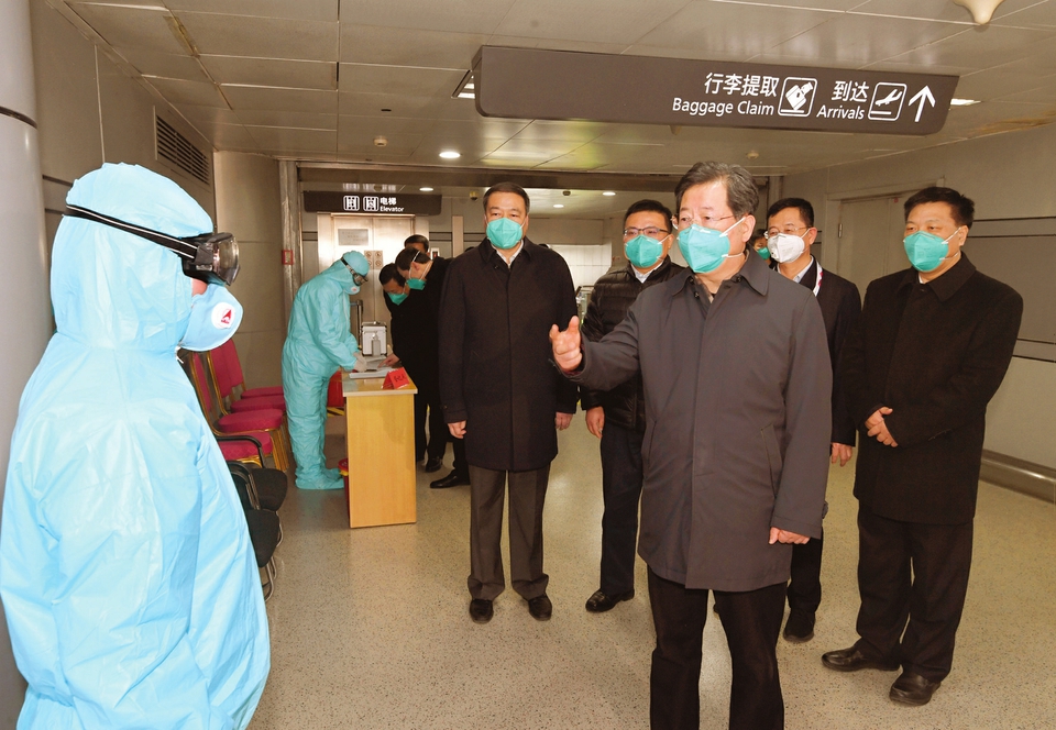 河南省委书记与台北疫情应对表现对比观察