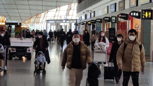 北京机场加强疫情防控措施，筑牢空中防线以守护旅客安全