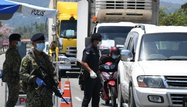 拉萨机场加强疫情管制，守护高原净土防线