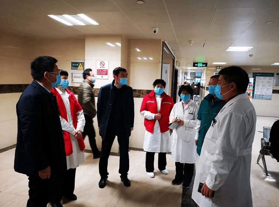 黑龙江省卫健委发言人在疫情中的表现与担当，坚守岗位，勇担使命