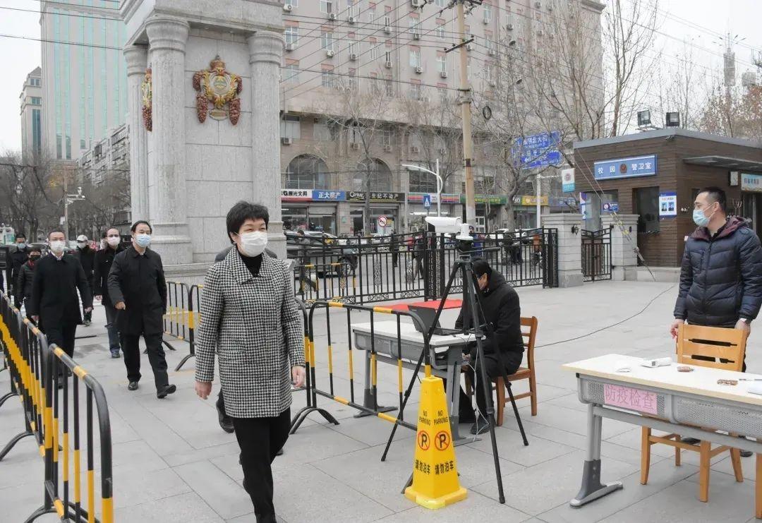 我国新冠疫情爆发时间，回顾与反思的历程
