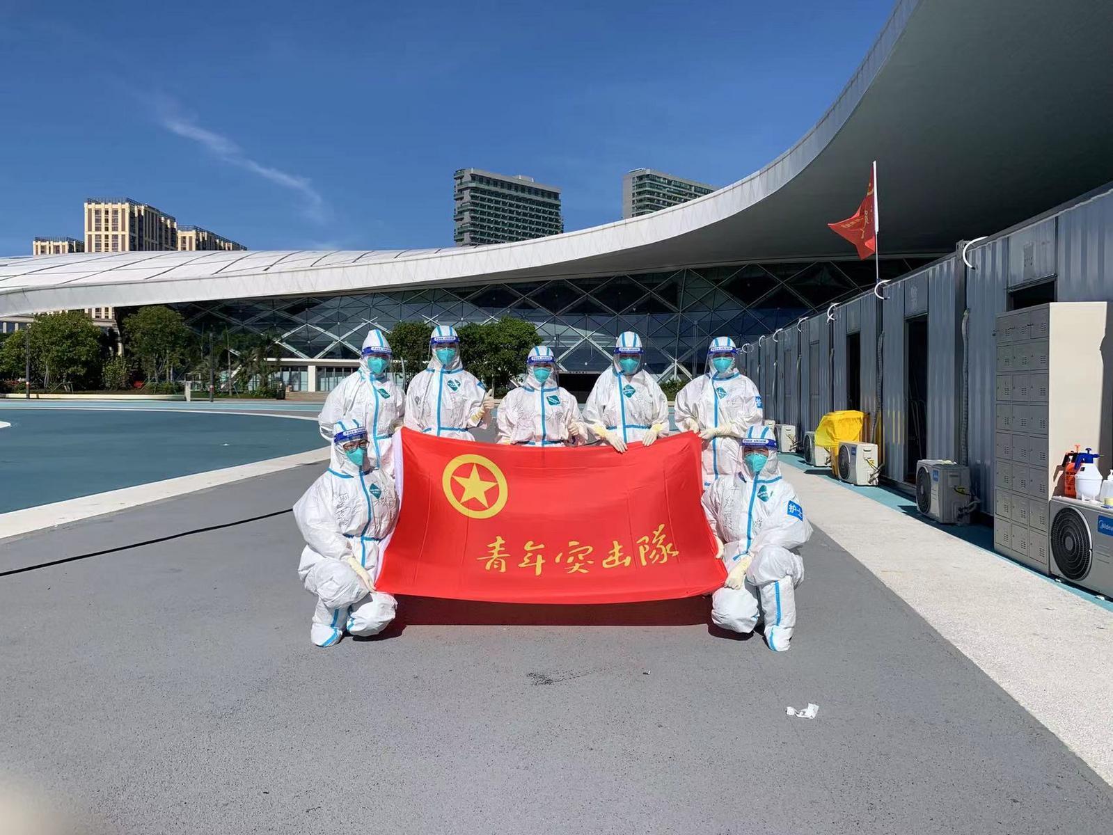 疫情中的五个感人瞬间