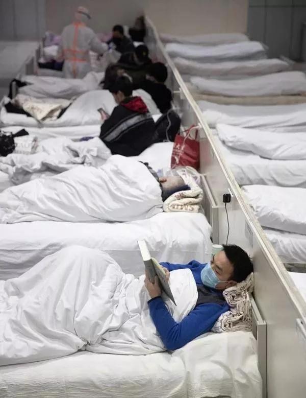 疫情起源与全球应对的历史回顾与反思