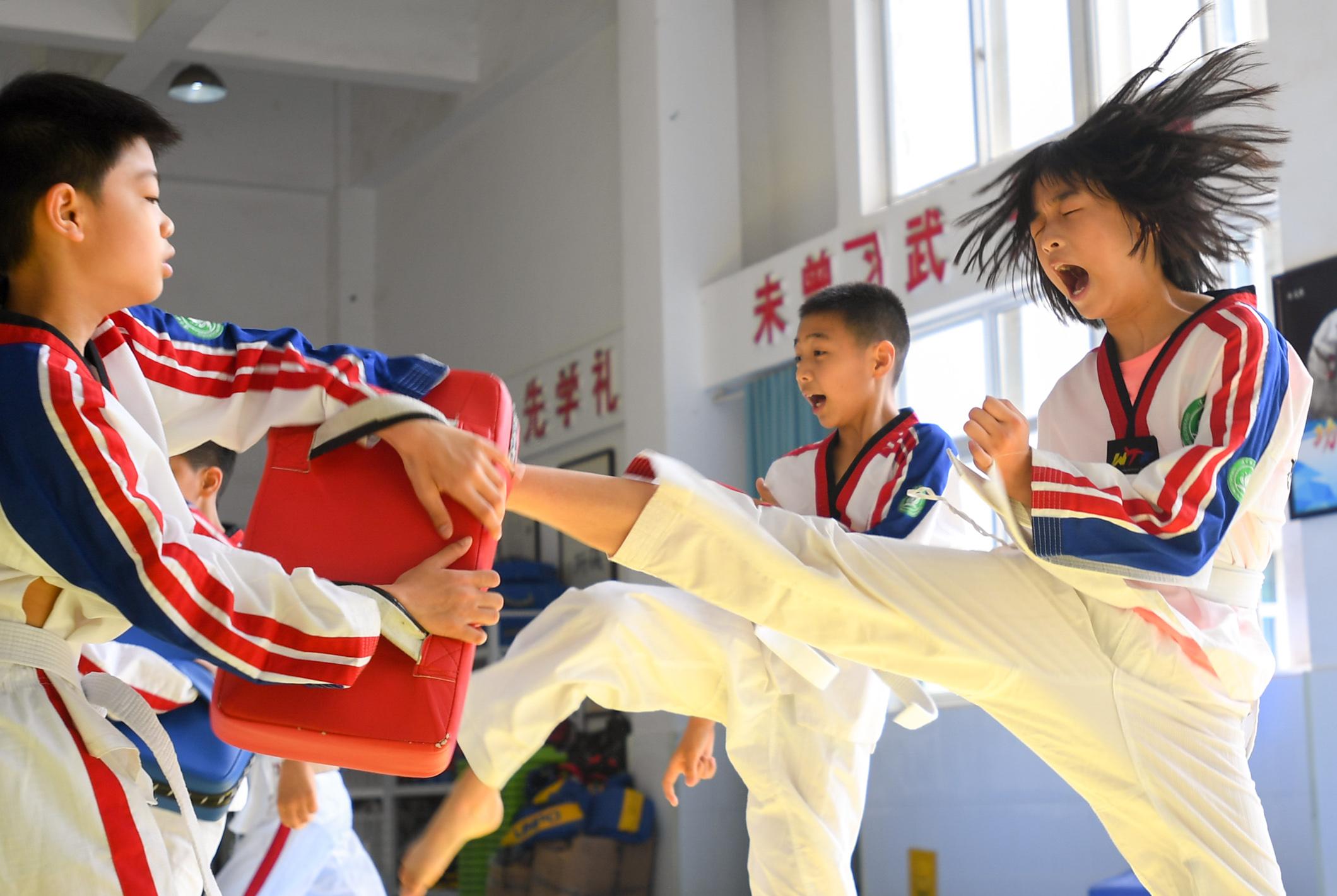 回望疫情爆发之年，全球的挑战与考验，2020年回顾