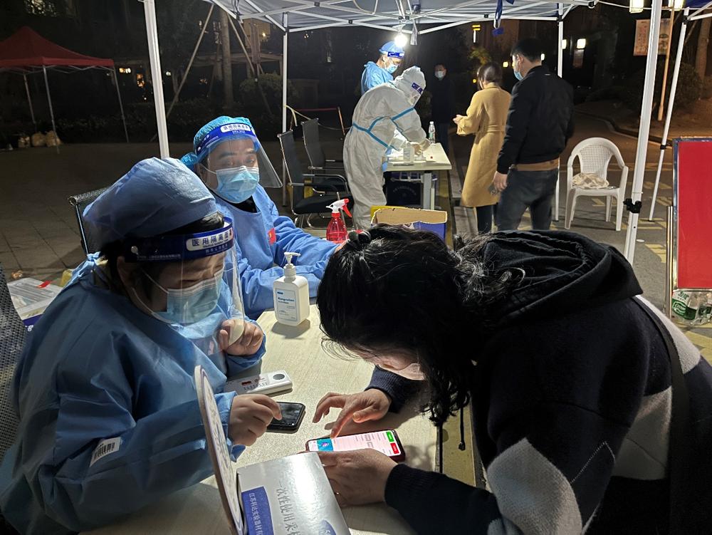 疫情下的家庭温情与成长之路