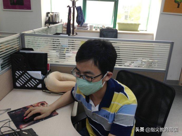 疫情期间家教故事漫画，教育的温情与力量