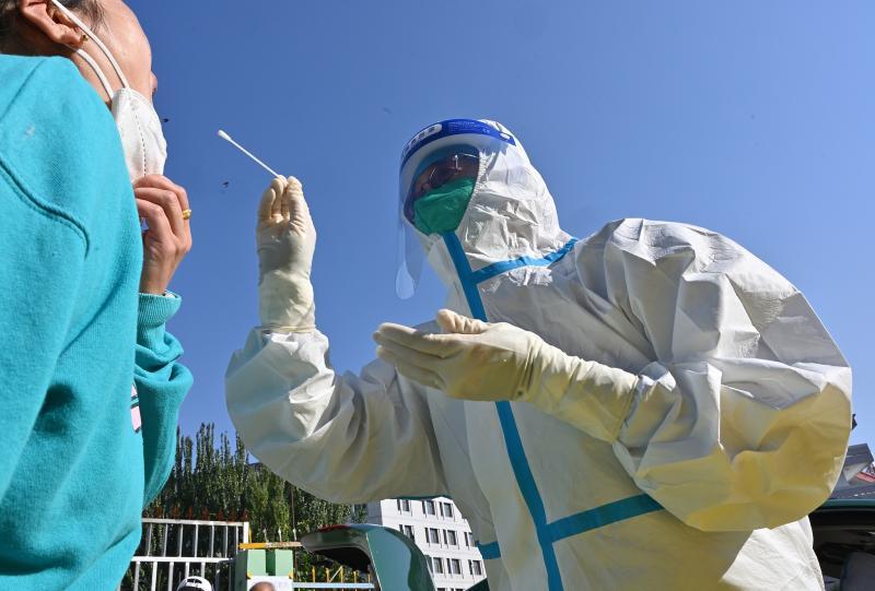 疫情放开管控的时机与面临的挑战