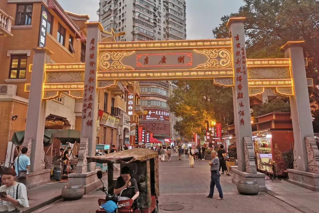 武汉疫情当时究竟有多严峻？