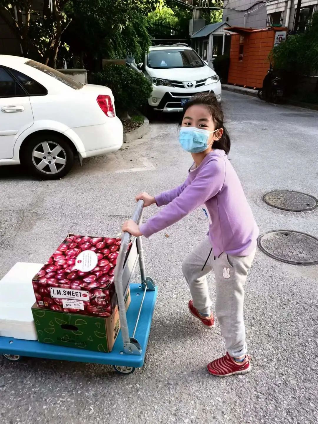疫情下的家庭生活，挑战与希望同在
