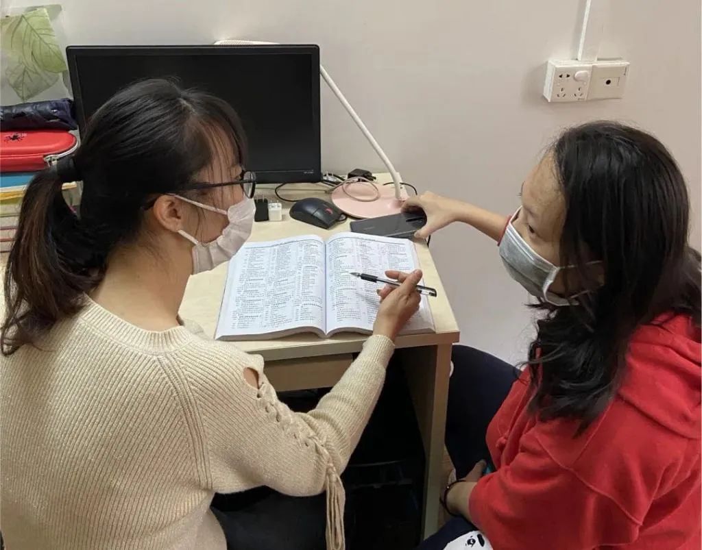 疫情时代下的家教生活百态