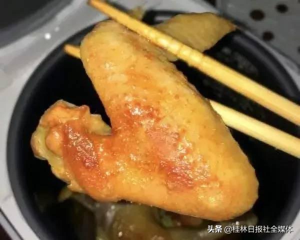一年级抗击疫情，看图写话记录抗疫时刻