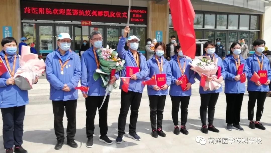 疫情中的白衣勇士，守护生命的无畏战士