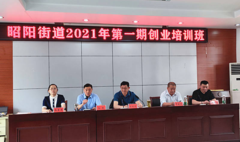 疫情时期的生活挑战与适应之道
