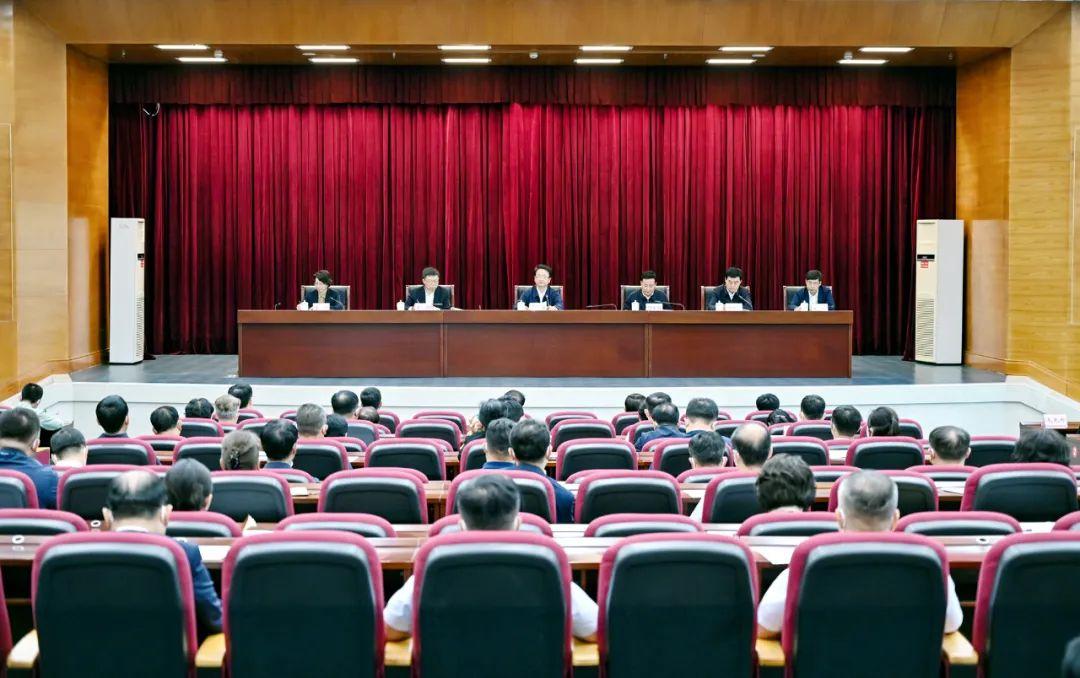 全球疫情开放时间的探索与面临的挑战