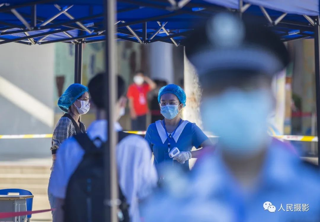 疫情解封后医院新面貌，复苏与变革交汇的见证