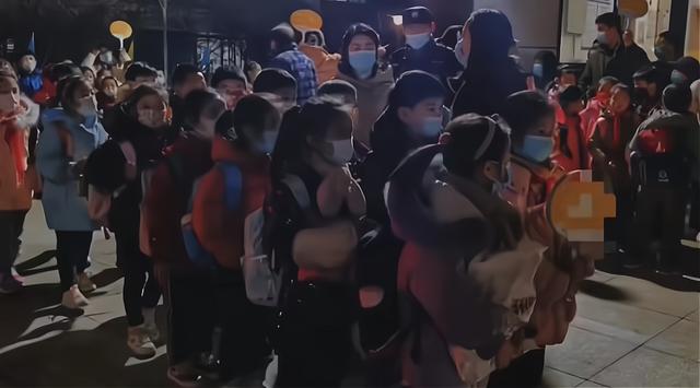 疫情全面开放后的曙光初现，未来展望与希望之光