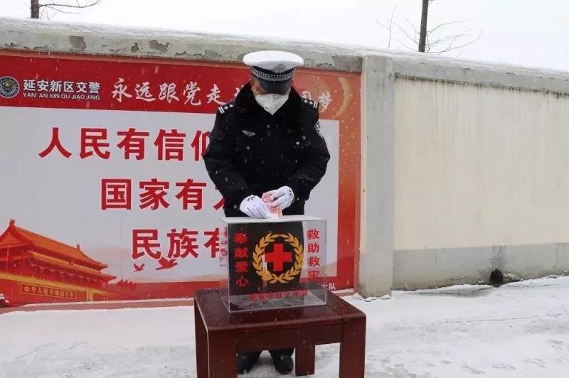疫情期间英雄事迹感人至深