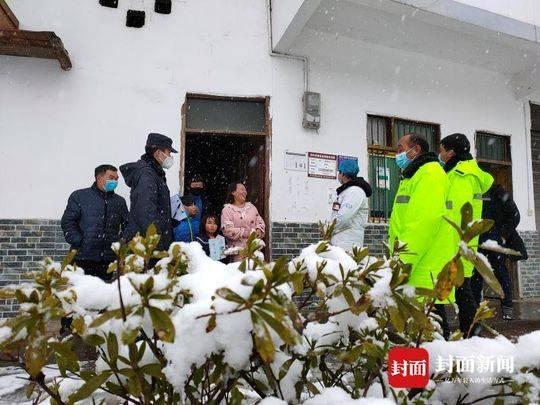 重庆疫情曙光初现，坚韧不拔的抗疫之路与希望时刻