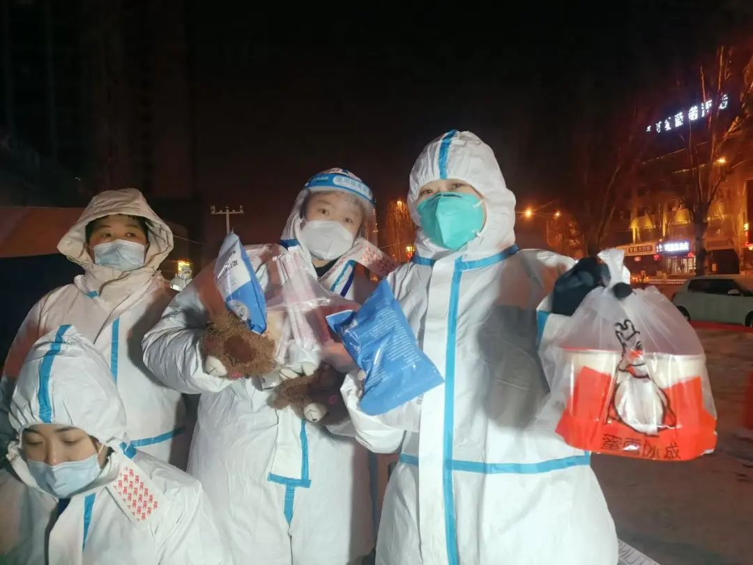 疫情之下，温暖的瞬间