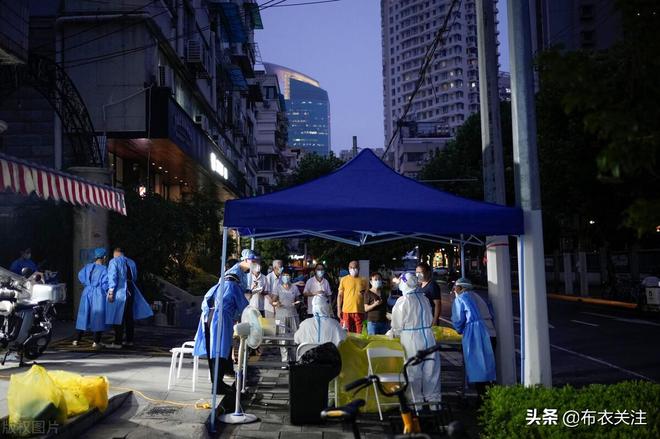 上海疫情，城市与病毒的较量