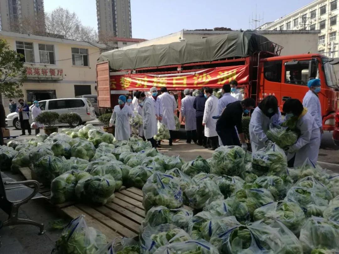 疫情爆发与武汉封城，生命与命运的重大时刻