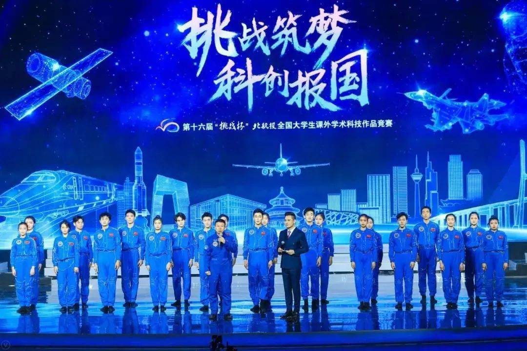 十二月疫情下的挑战与希望之光