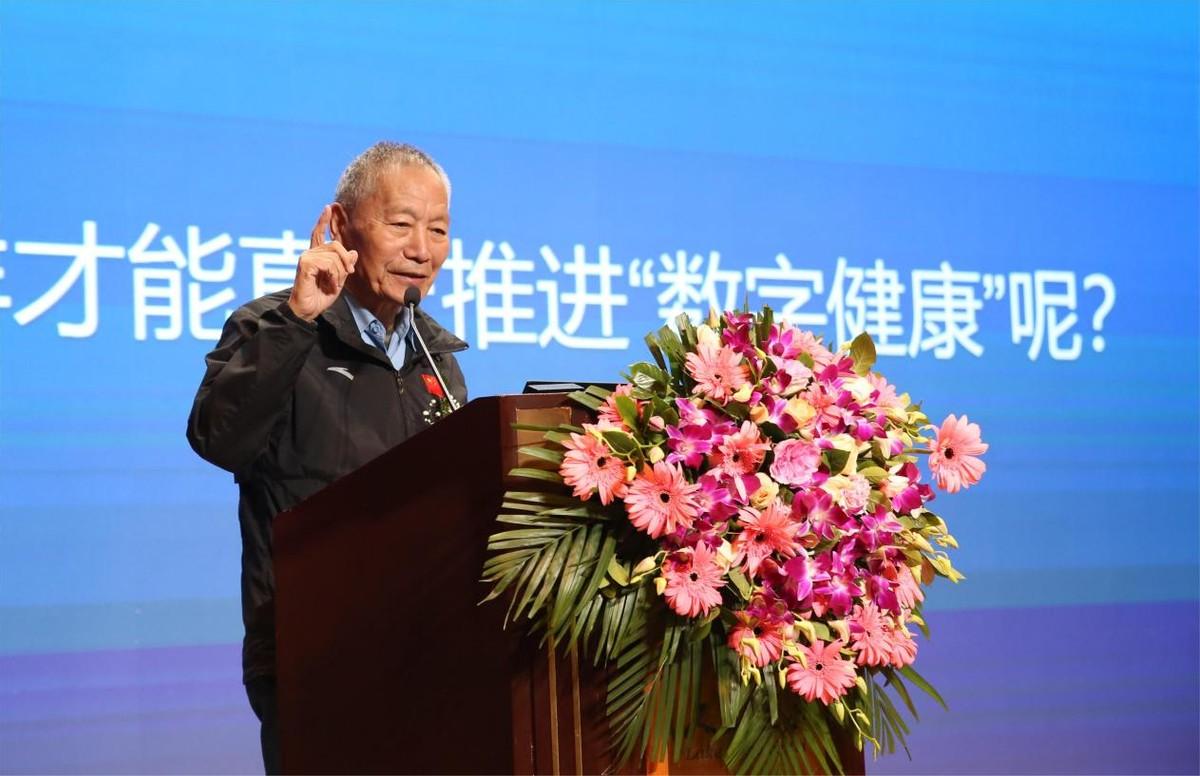 疫情爆发，全球挑战与机遇并存