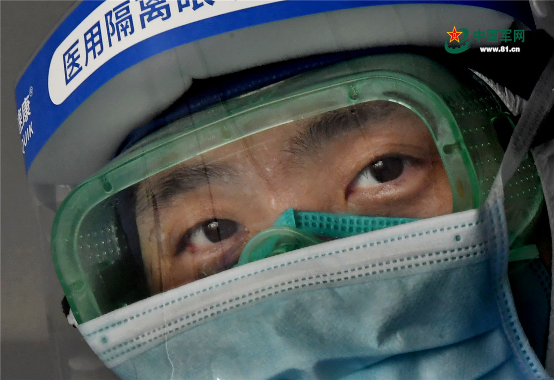武汉疫情发现第一人揭秘新冠病毒的神秘面纱