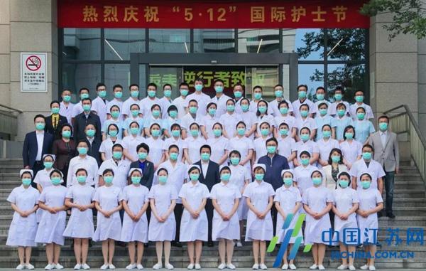疫情期间护士的英勇事迹，守护生命的白衣战士