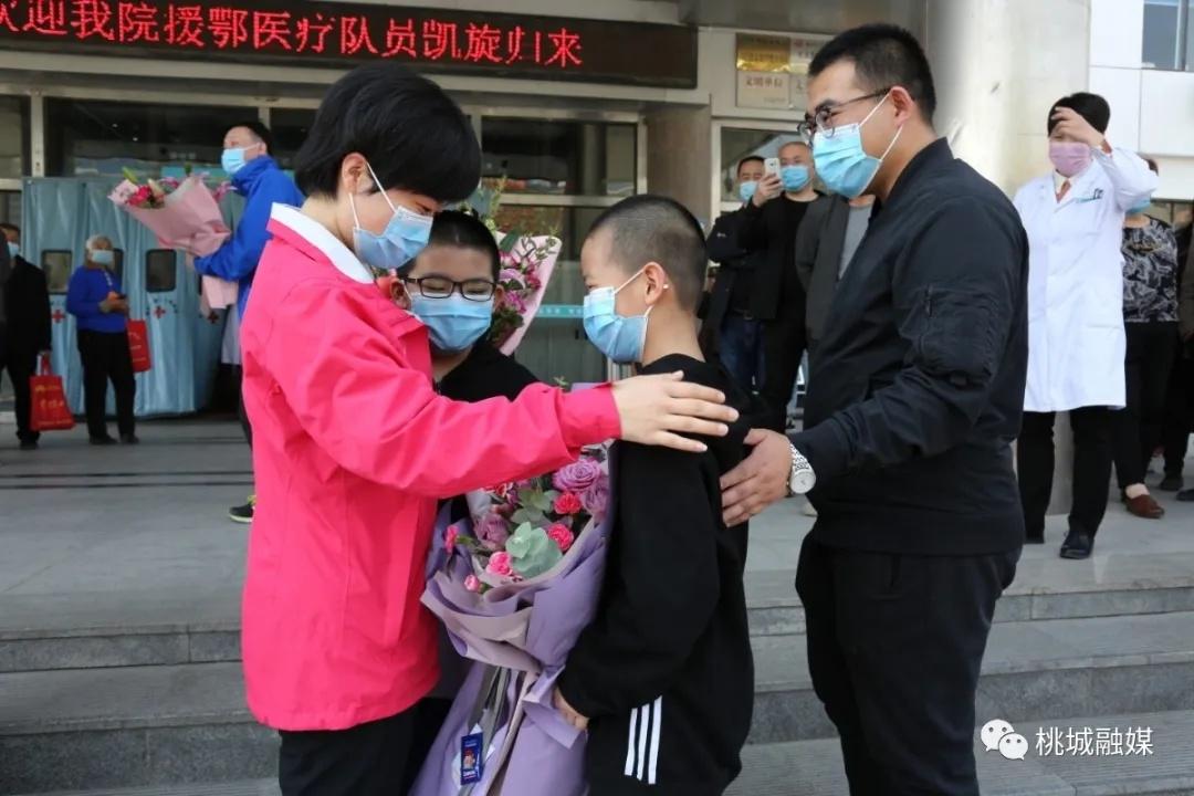 疫情中的白衣勇士，守护生命的无畏战士