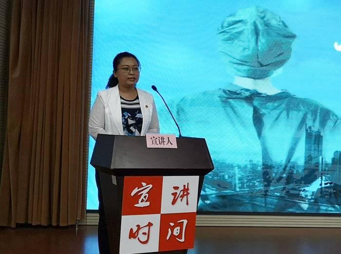 疫情期间感人瞬间，英雄事迹与温暖瞬间回顾