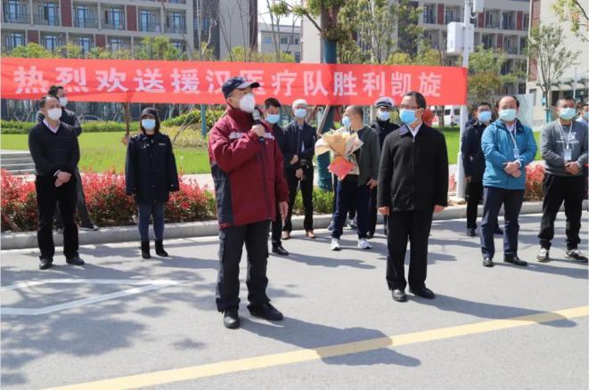 疫情期间医护人员英勇事迹范文，守护生命的白衣战士