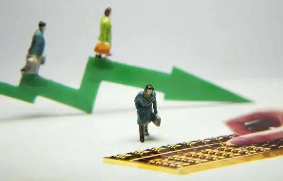 疫情之下企业兴衰沉浮，倒闭背后的挑战与故事