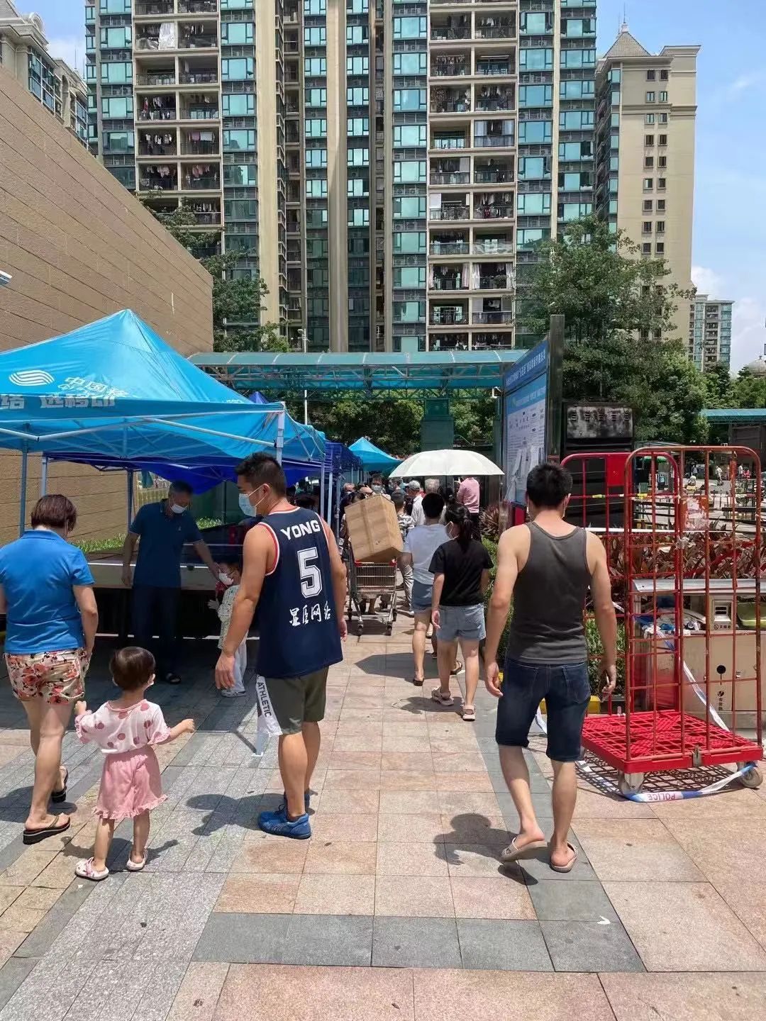 东莞疫情解封后，城市复苏与防疫新篇章