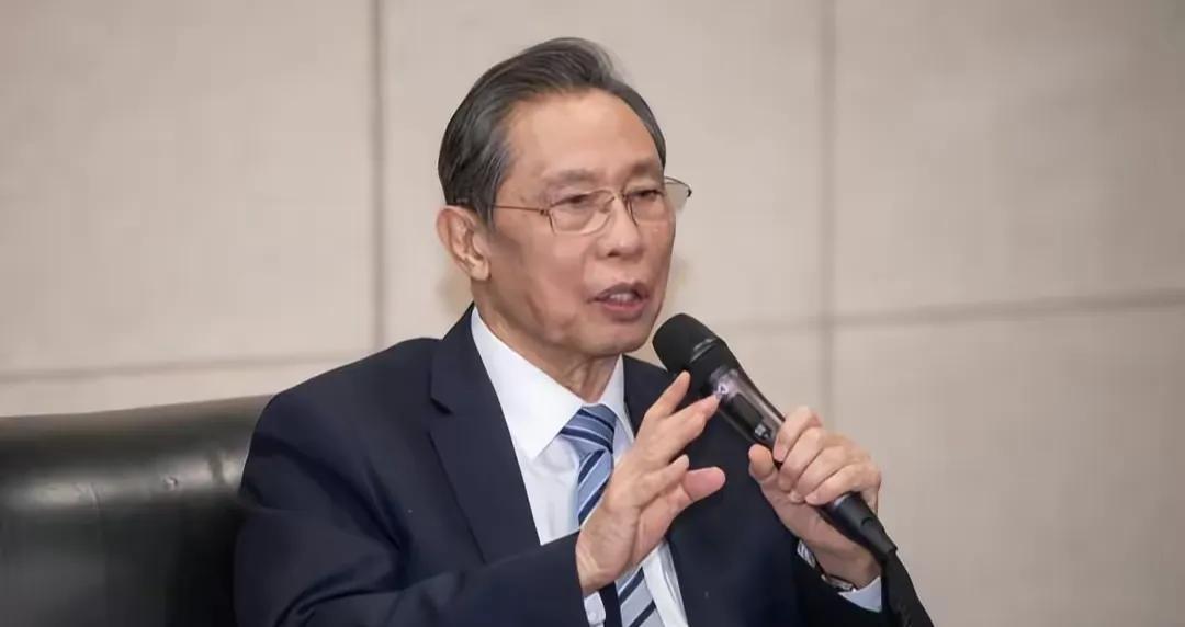疫情后新篇章，2023年全面解封的展望与启示