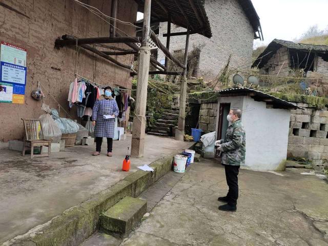 重庆市龙华镇农庆村干部抗疫行动一线工作者的故事与电话揭秘