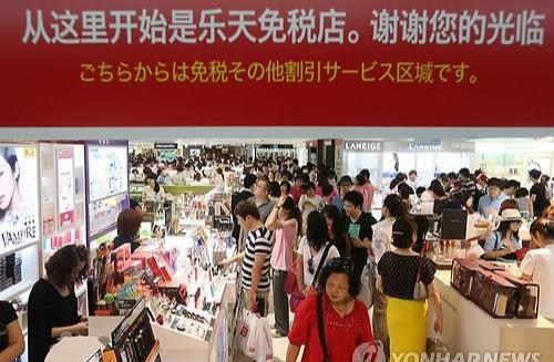 江苏省店铺挂国旗，疫情下的民族情怀与国家精神展现