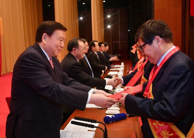 江苏省疫情防控下的南京之行，省委书记的坚守与担当之路
