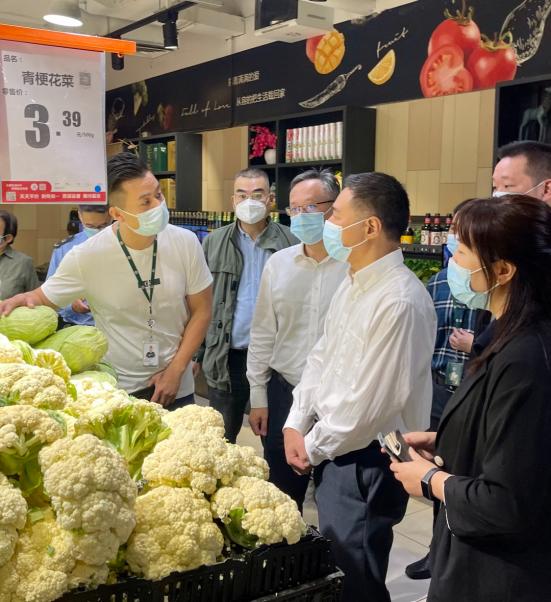 福州疫情封控期间，城市静止中的守望与温情