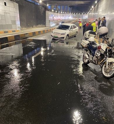 疫情背景下贵阳车祸事件报道