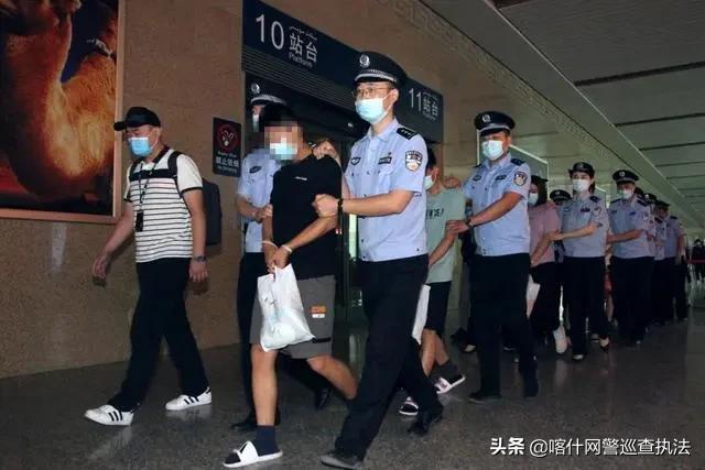 中国地理奥秘，福建省至乌鲁木齐的距离探索