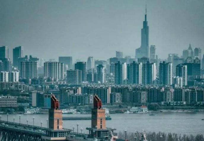 重庆与南京，共同抗击疫情的城市记忆