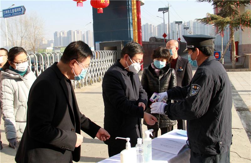 重庆市与兰州市疫情形势对比分析