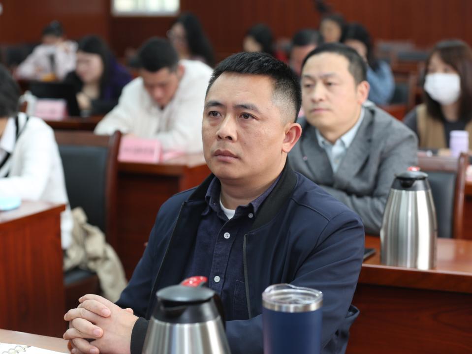 成都与重庆，最新发展动态揭秘